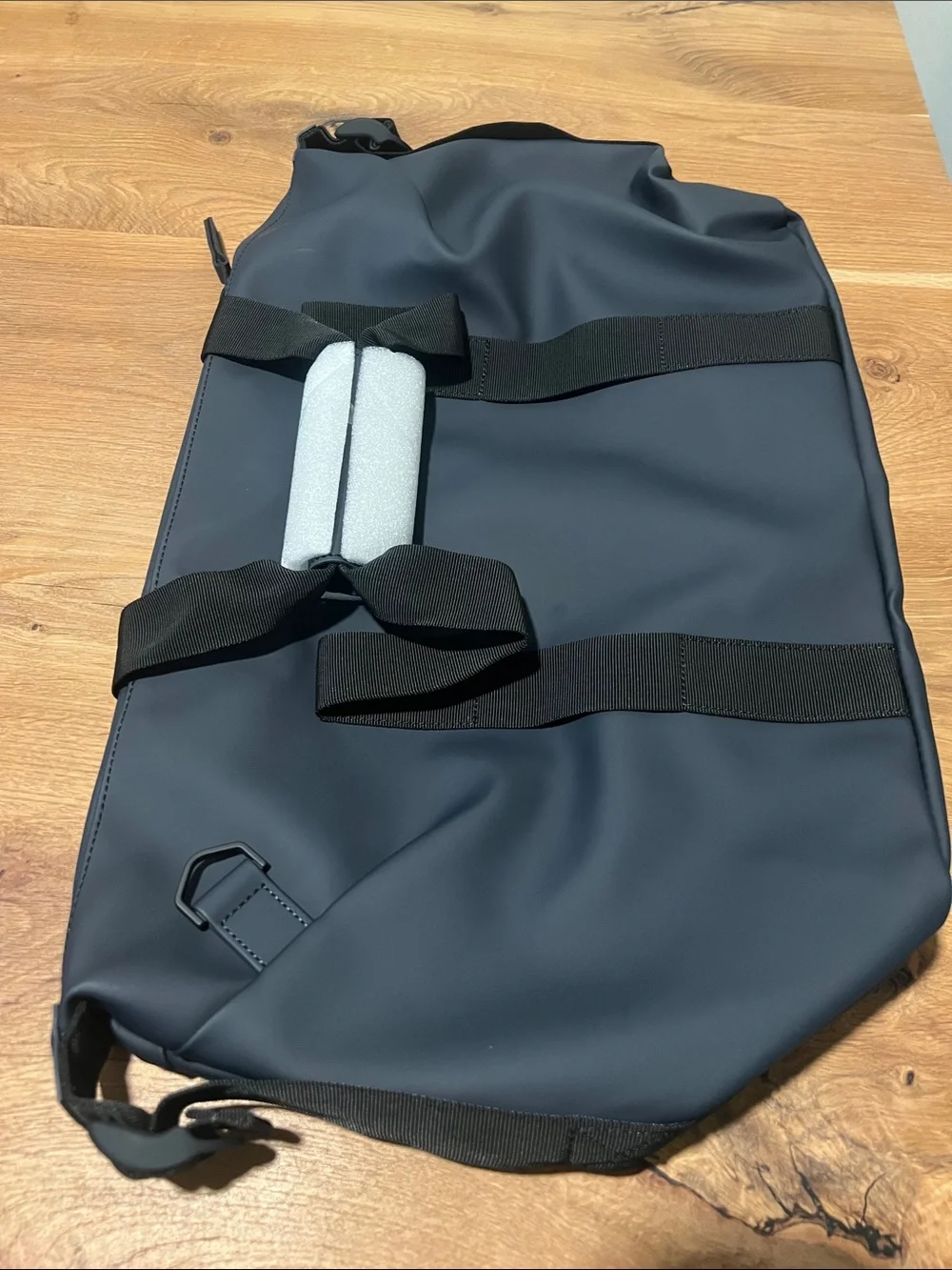 Rains travel light